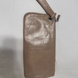 Elegant Tan Leather Clutch
